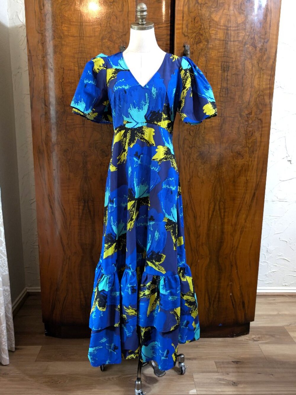 Christopher John Rogers Target Floral Puff Sleeve Maxi Dress 2 Blue Yellow V-nec